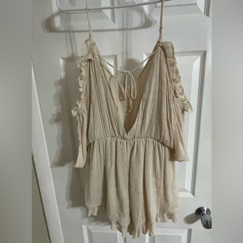 Ladies BOHO Style Romper - Picture 7 of 9